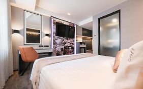 แอสพิรา เจมส์ เซ็นเตอร์ สีลม